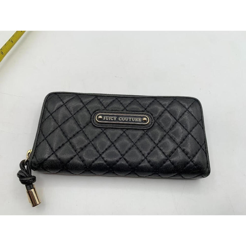 JUICY COUTURE Black Leather Zippered Quilted Clutch Wallet with Card Slots